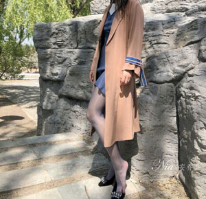 健身房私教吸乳高潮视频_高清在线手机播放