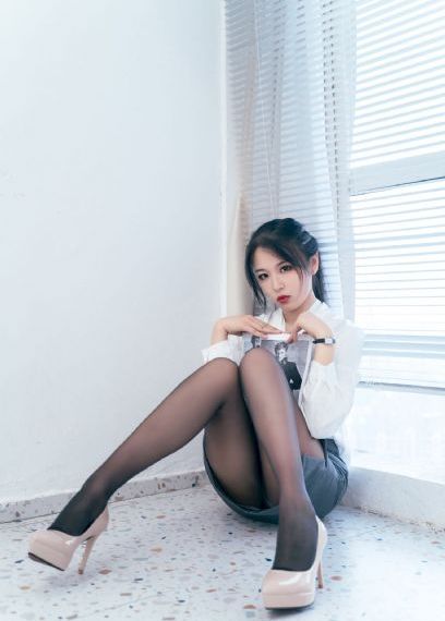我的妻子是两个中字_HDHD高清在线观看